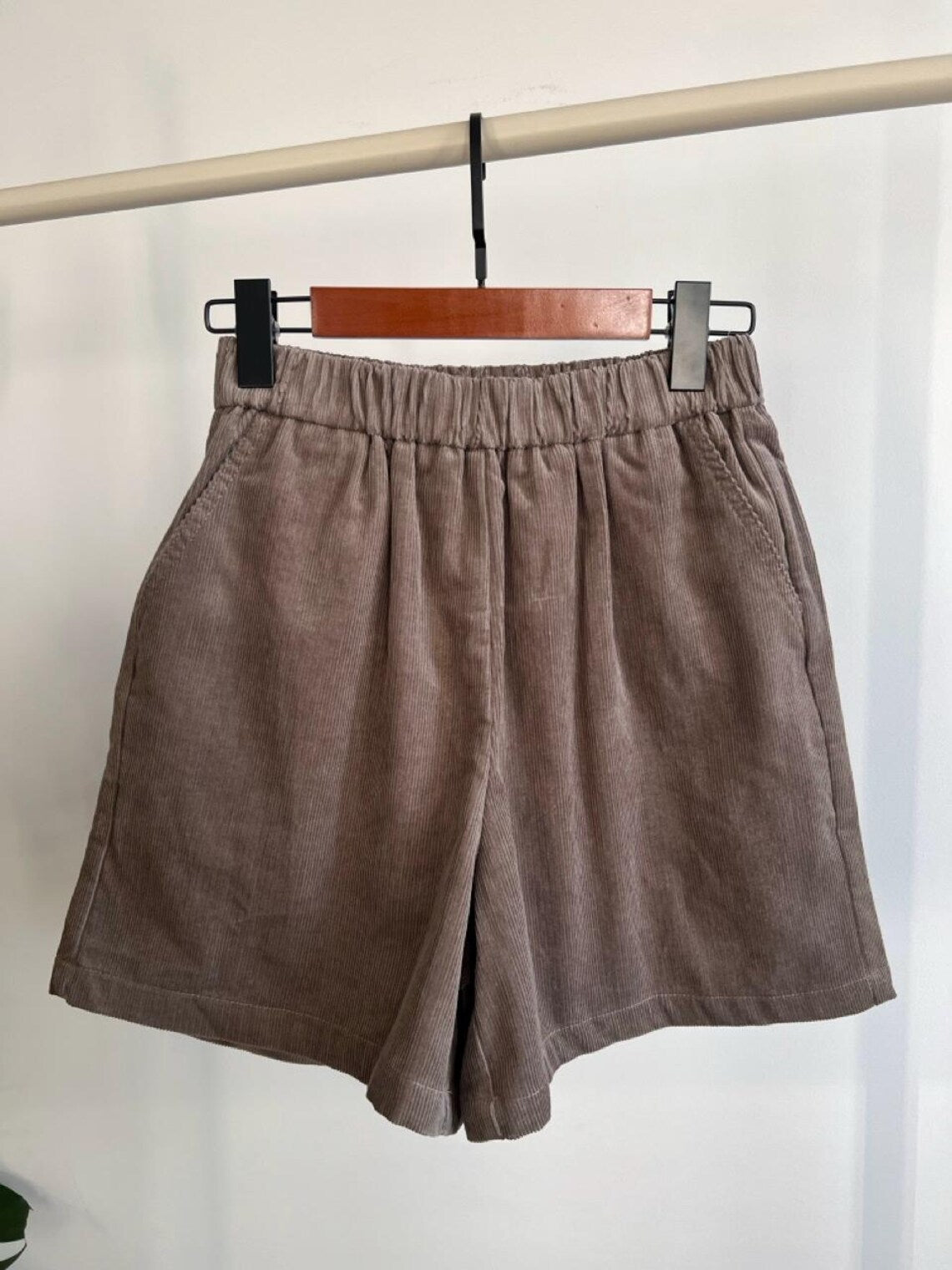 Elastic Waist Relaxed Fit Cotton Corduroy Casual Shorts