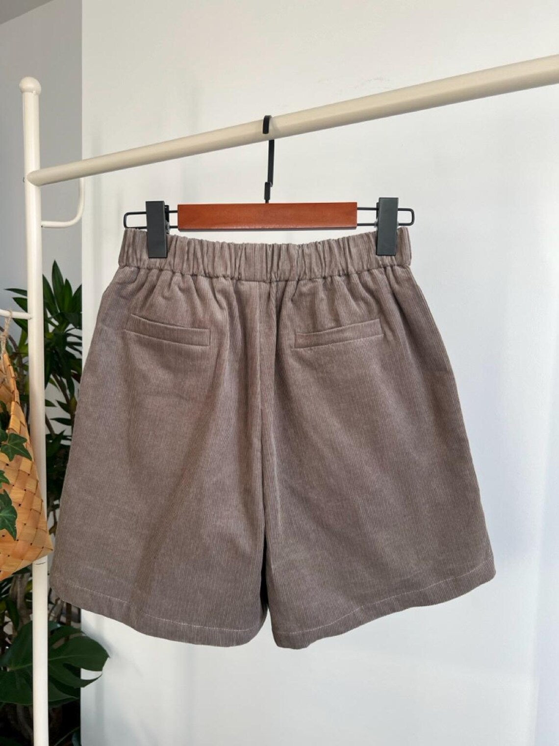 Elastic Waist Relaxed Fit Cotton Corduroy Casual Shorts